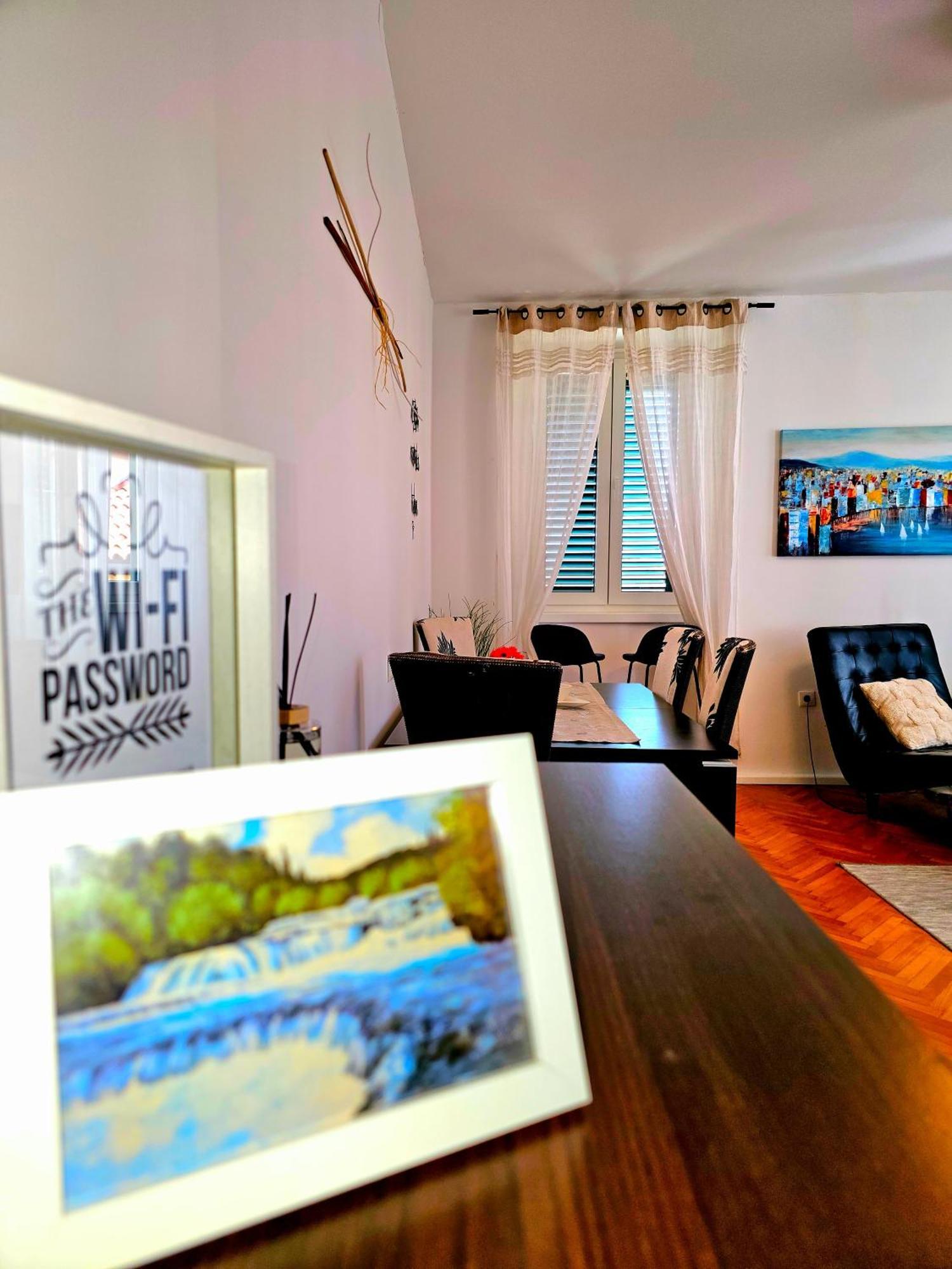 Apartman Square View Šibenik Esterno foto