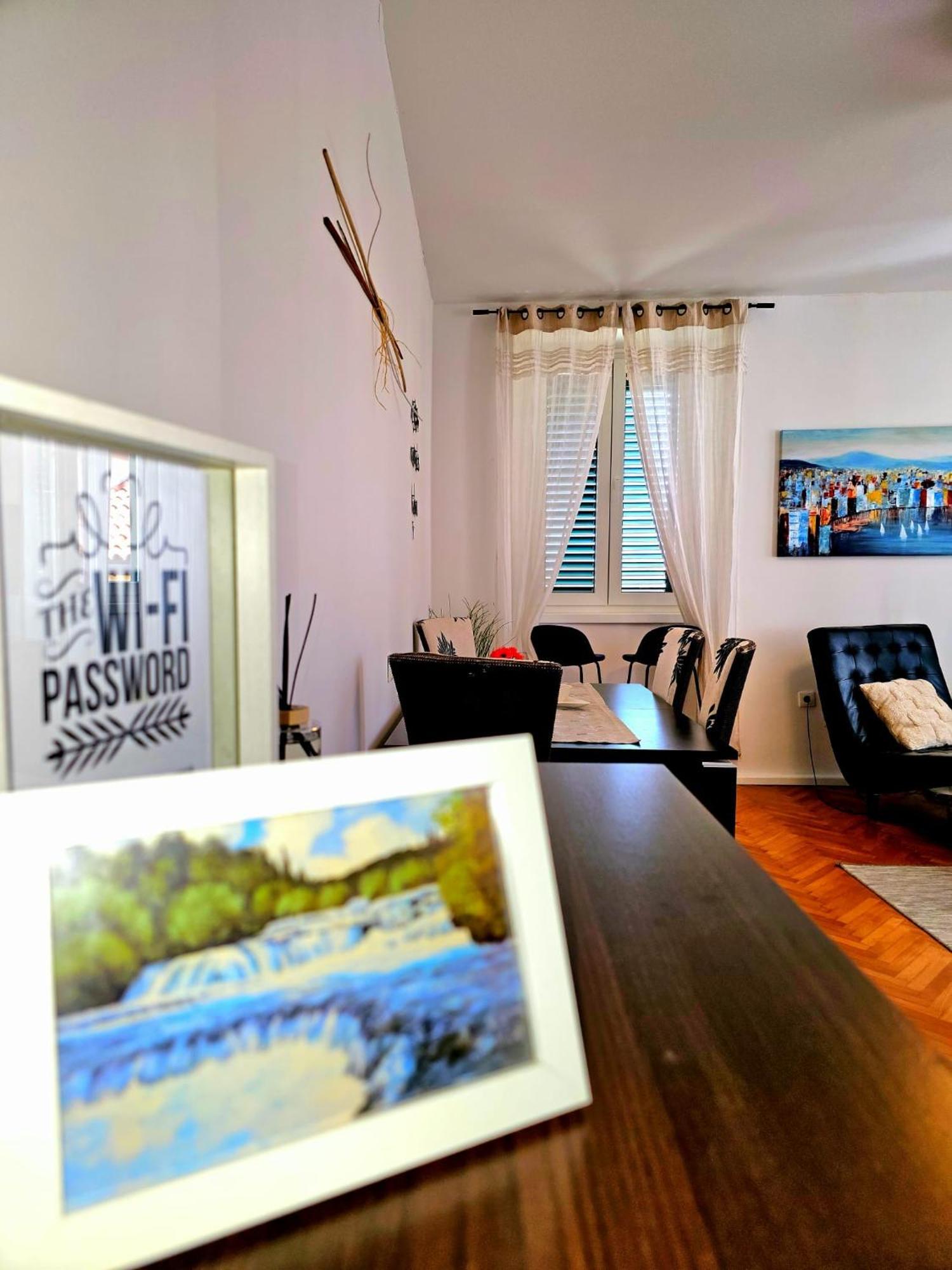 Apartman Square View Šibenik Esterno foto